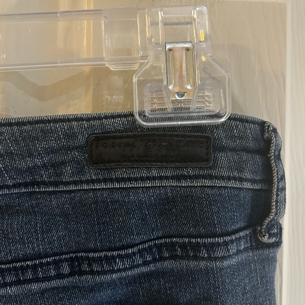 Social Standard by Sanctuary High-Rise Crop Straight Jeans - Picture 7 of 15